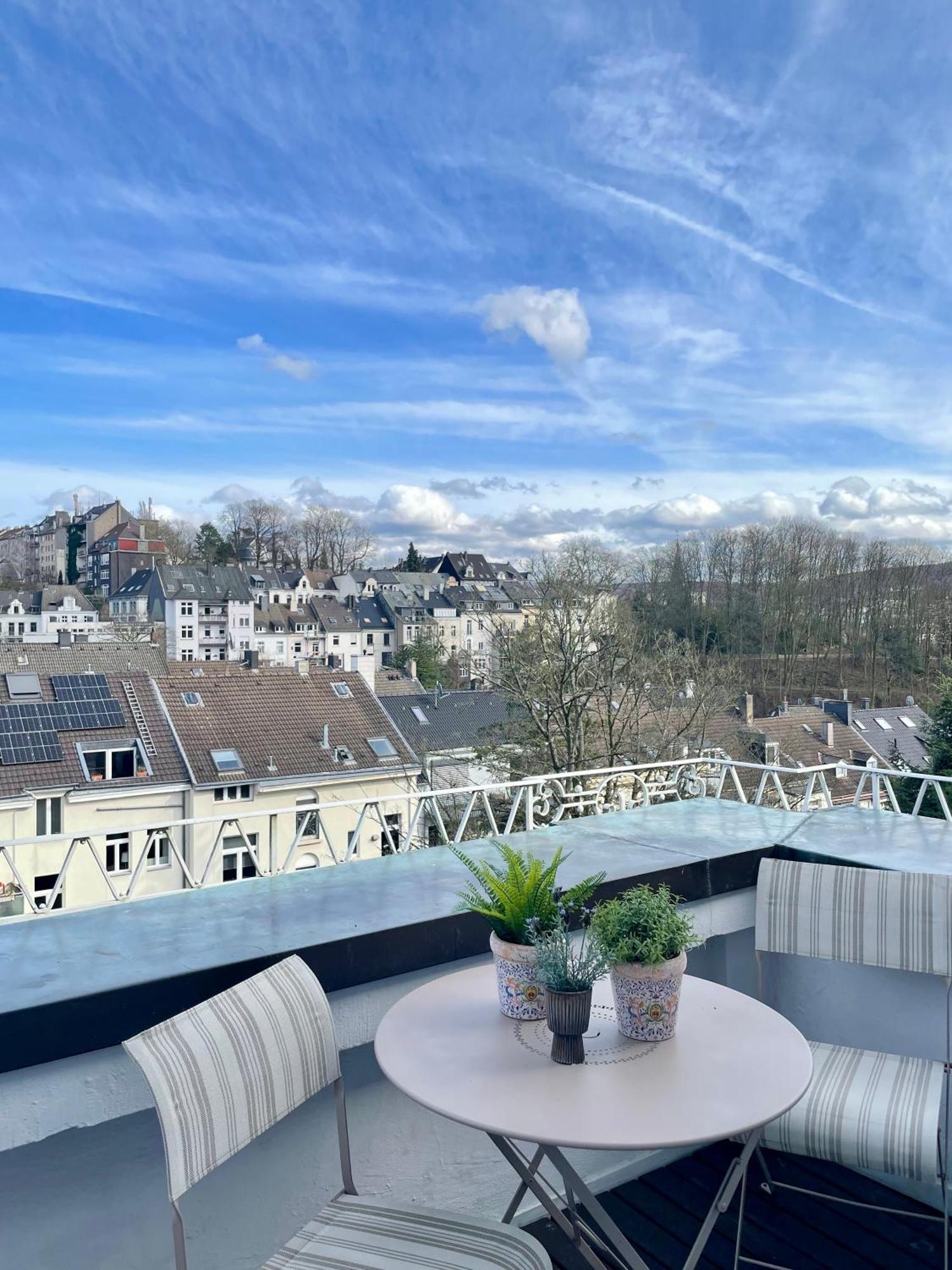 Helle Altbauwohnung Mit Balkon Im Briller Viertel 부퍼탈 외부 사진